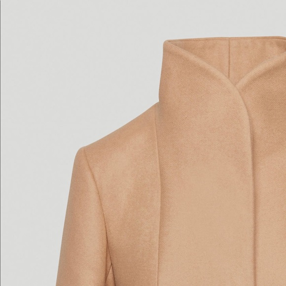 SOLD Aritzia Long Cocoon Coat - Picture 4 of 8